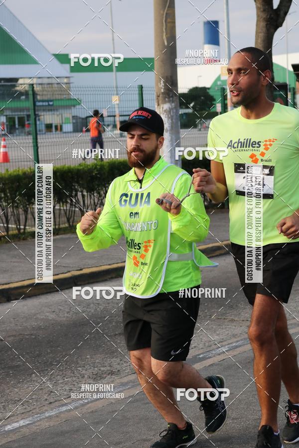 Compre as suas fotos do eventoSantander Track&Field Run Series - Cidade Center Norte no Fotop