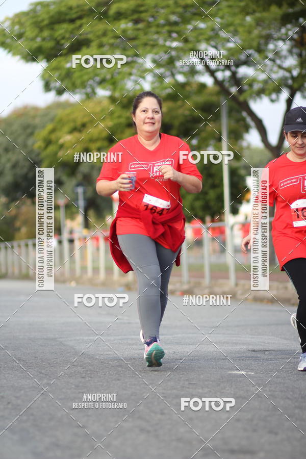 Achetez vos photos de l'vnementSantander Track&Field Run Series - Cidade Center Norte sur Fotop