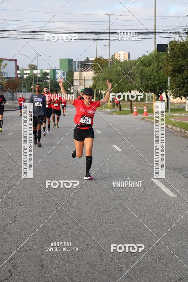 Compre as suas fotos do eventoSantander Track&Field Run Series - Cidade Center Norte no Fotop