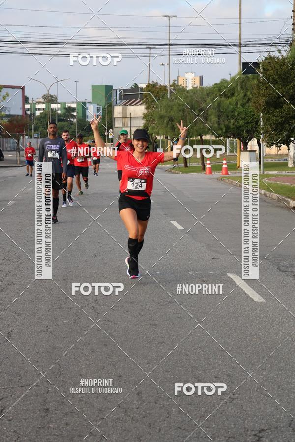 Compre as suas fotos do eventoSantander Track&Field Run Series - Cidade Center Norte no Fotop