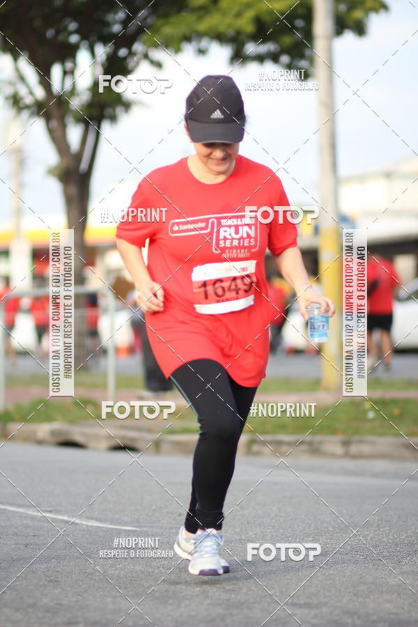 Achetez vos photos de l'vnementSantander Track&Field Run Series - Cidade Center Norte sur Fotop