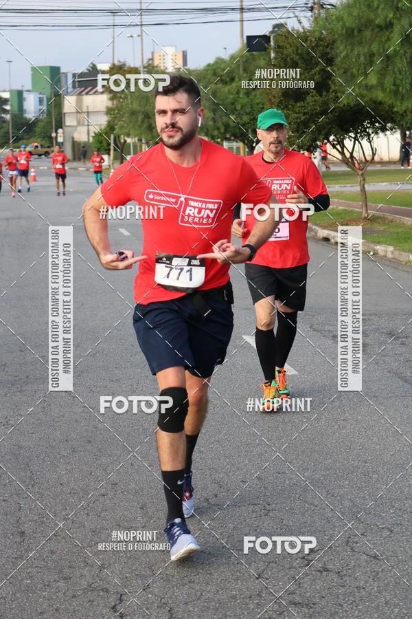 Compre as suas fotos do eventoSantander Track&Field Run Series - Cidade Center Norte no Fotop