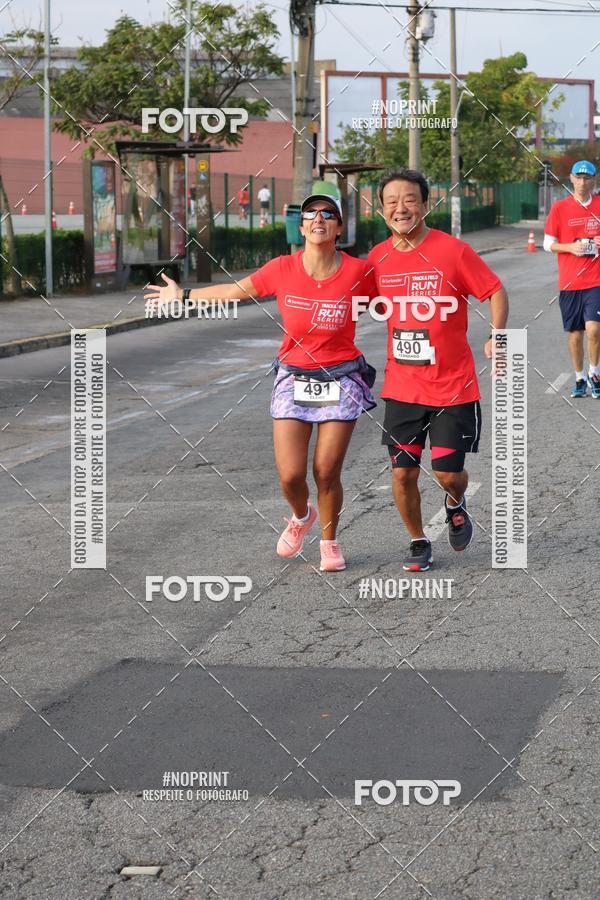 Achetez vos photos de l'vnementSantander Track&Field Run Series - Cidade Center Norte sur Fotop