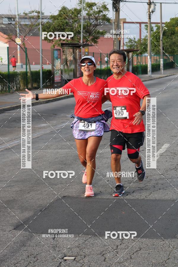 Achetez vos photos de l'vnementSantander Track&Field Run Series - Cidade Center Norte sur Fotop