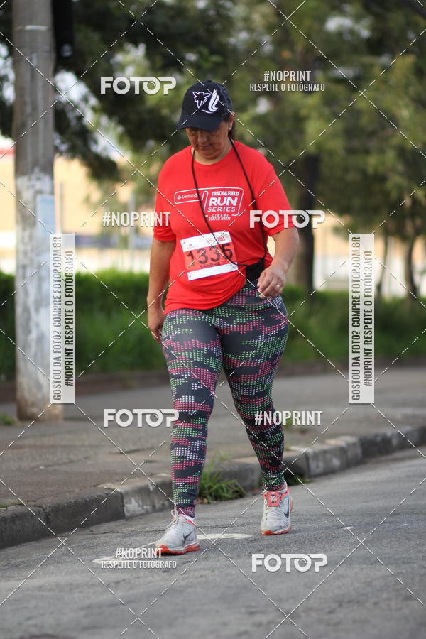 Achetez vos photos de l'vnementSantander Track&Field Run Series - Cidade Center Norte sur Fotop