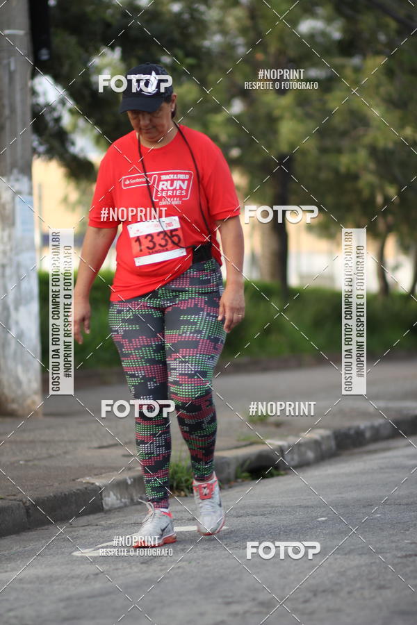 Achetez vos photos de l'vnementSantander Track&Field Run Series - Cidade Center Norte sur Fotop
