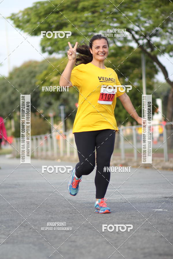 Achetez vos photos de l'vnementSantander Track&Field Run Series - Cidade Center Norte sur Fotop