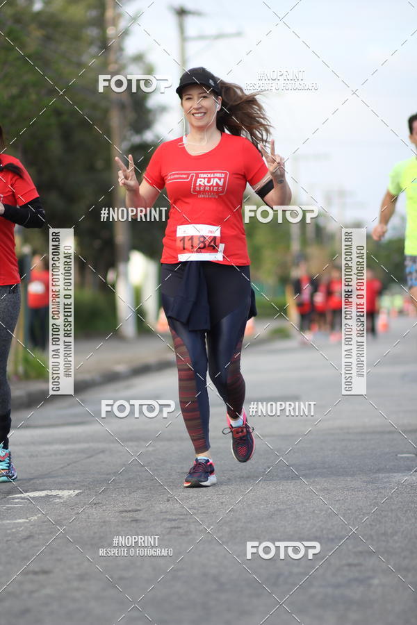 Achetez vos photos de l'vnementSantander Track&Field Run Series - Cidade Center Norte sur Fotop