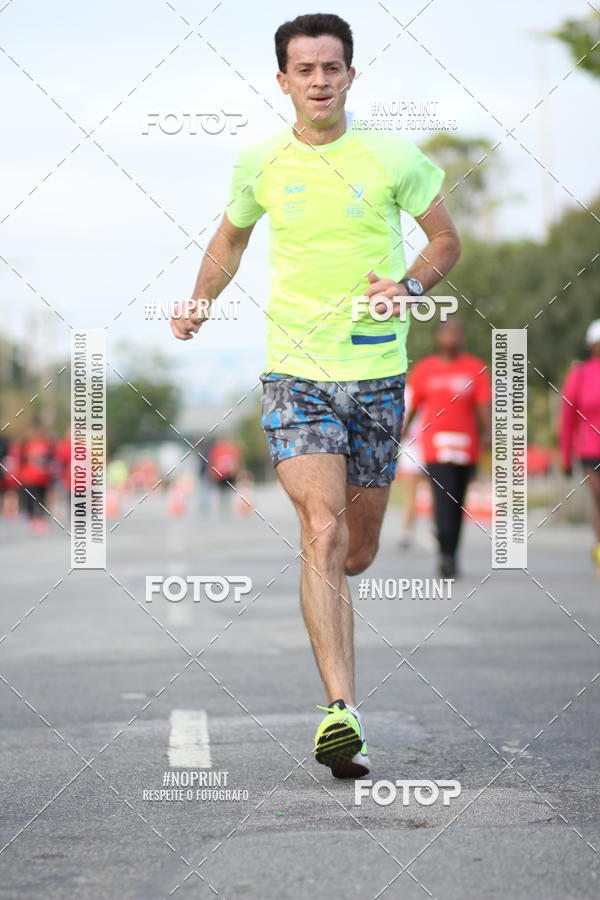 Achetez vos photos de l'vnementSantander Track&Field Run Series - Cidade Center Norte sur Fotop