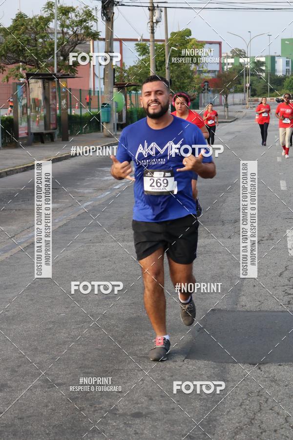 Achetez vos photos de l'vnementSantander Track&Field Run Series - Cidade Center Norte sur Fotop