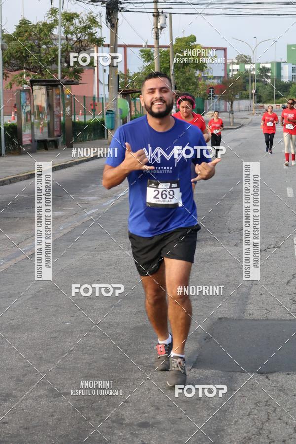 Achetez vos photos de l'vnementSantander Track&Field Run Series - Cidade Center Norte sur Fotop