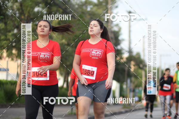 Achetez vos photos de l'vnementSantander Track&Field Run Series - Cidade Center Norte sur Fotop