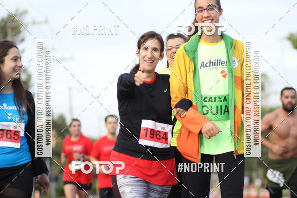 Achetez vos photos de l'vnementSantander Track&Field Run Series - Cidade Center Norte sur Fotop