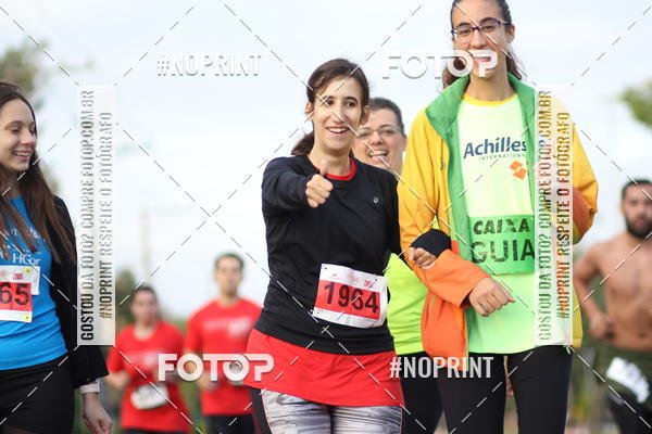 Achetez vos photos de l'vnementSantander Track&Field Run Series - Cidade Center Norte sur Fotop