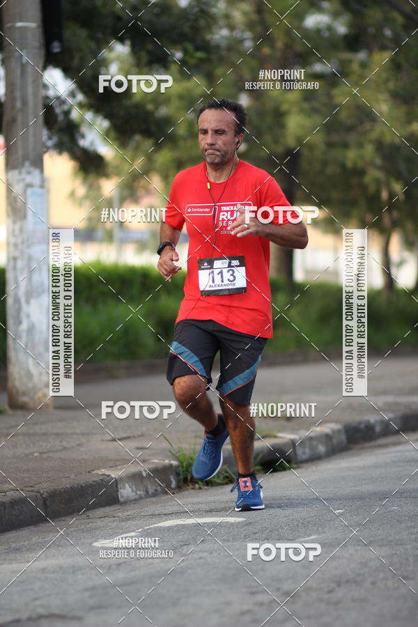 Achetez vos photos de l'vnementSantander Track&Field Run Series - Cidade Center Norte sur Fotop