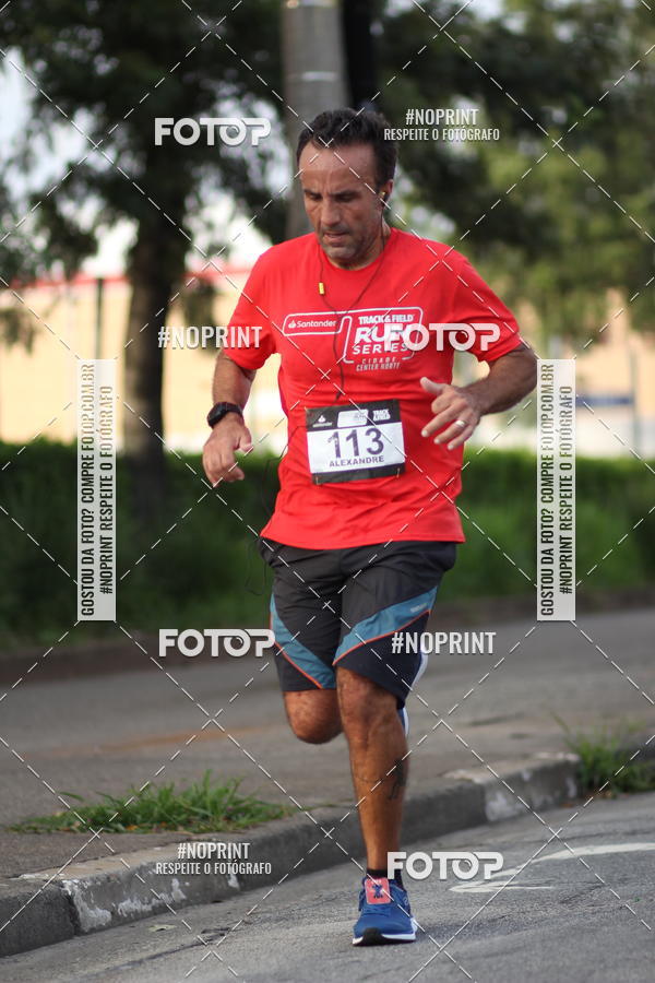 Achetez vos photos de l'vnementSantander Track&Field Run Series - Cidade Center Norte sur Fotop