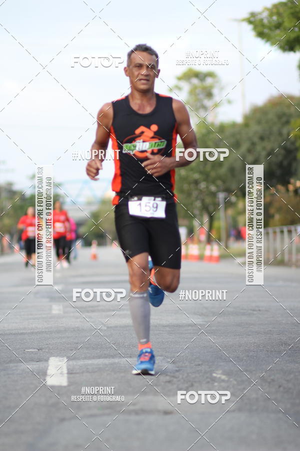 Achetez vos photos de l'vnementSantander Track&Field Run Series - Cidade Center Norte sur Fotop