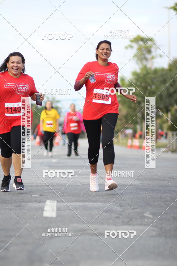 Achetez vos photos de l'vnementSantander Track&Field Run Series - Cidade Center Norte sur Fotop