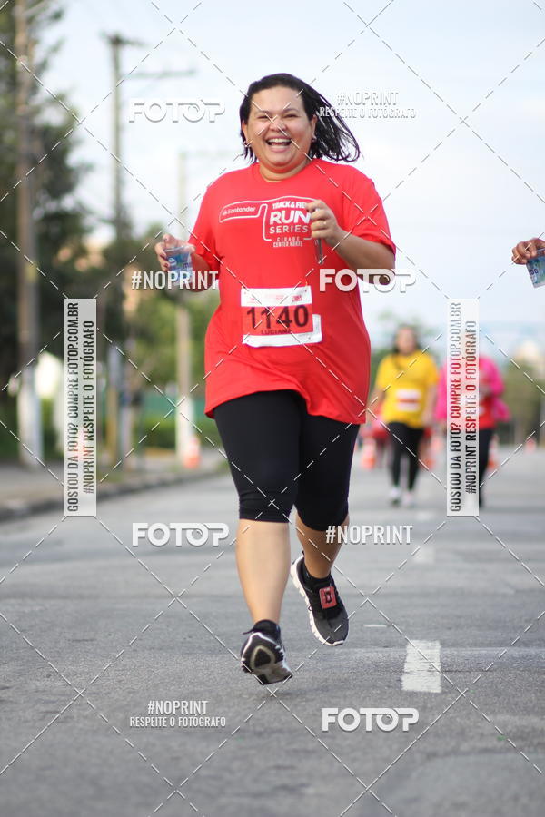 Compra tus fotos del eventoSantander Track&Field Run Series - Cidade Center Norte En Fotop