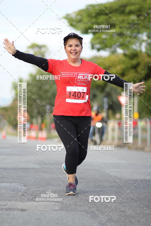 Compra tus fotos del eventoSantander Track&Field Run Series - Cidade Center Norte En Fotop