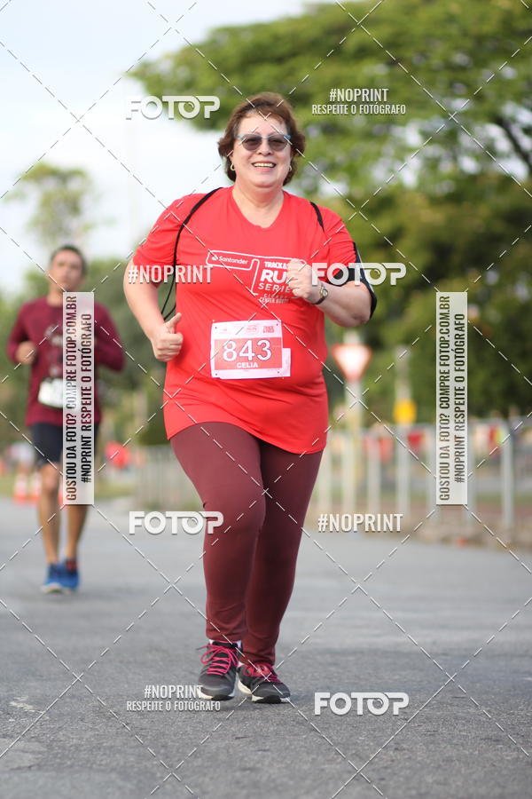 Compra tus fotos del eventoSantander Track&Field Run Series - Cidade Center Norte En Fotop