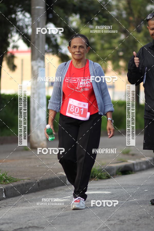 Compra tus fotos del eventoSantander Track&Field Run Series - Cidade Center Norte En Fotop