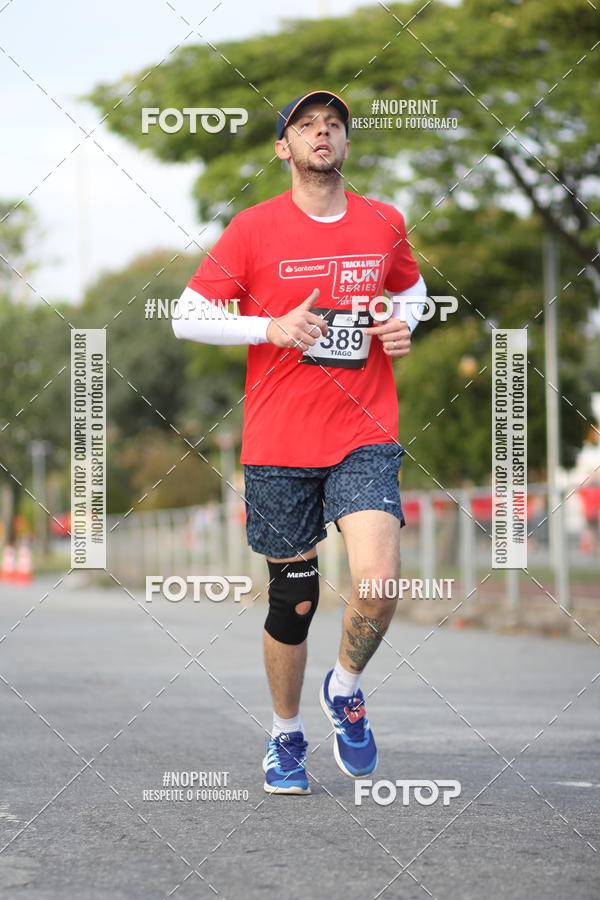 Compra tus fotos del eventoSantander Track&Field Run Series - Cidade Center Norte En Fotop