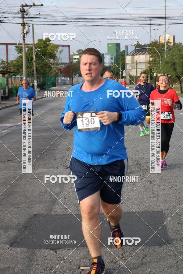 Achetez vos photos de l'vnementSantander Track&Field Run Series - Cidade Center Norte sur Fotop