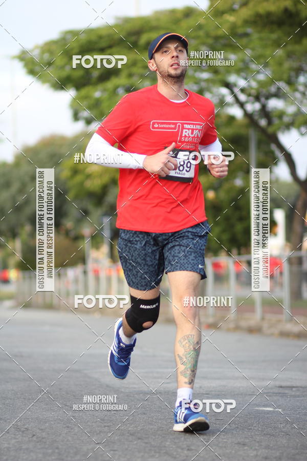 Compra tus fotos del eventoSantander Track&Field Run Series - Cidade Center Norte En Fotop