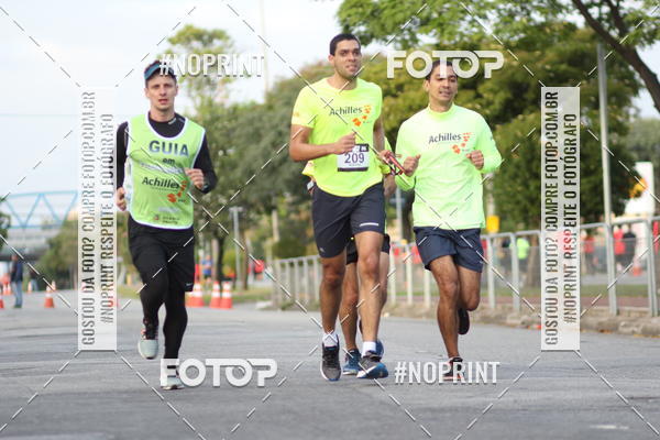 Compre suas fotos do eventoSantander Track&Field Run Series - Cidade Center Norte no Fotop