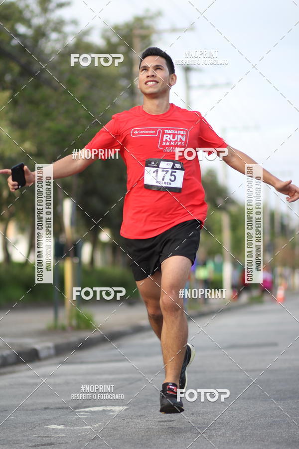 Compre suas fotos do eventoSantander Track&Field Run Series - Cidade Center Norte no Fotop