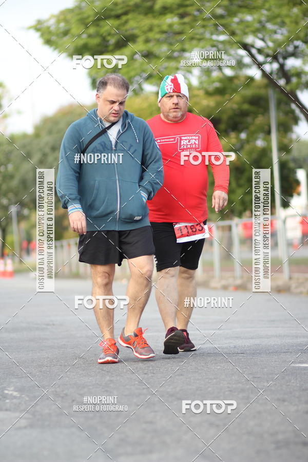Achetez vos photos de l'vnementSantander Track&Field Run Series - Cidade Center Norte sur Fotop