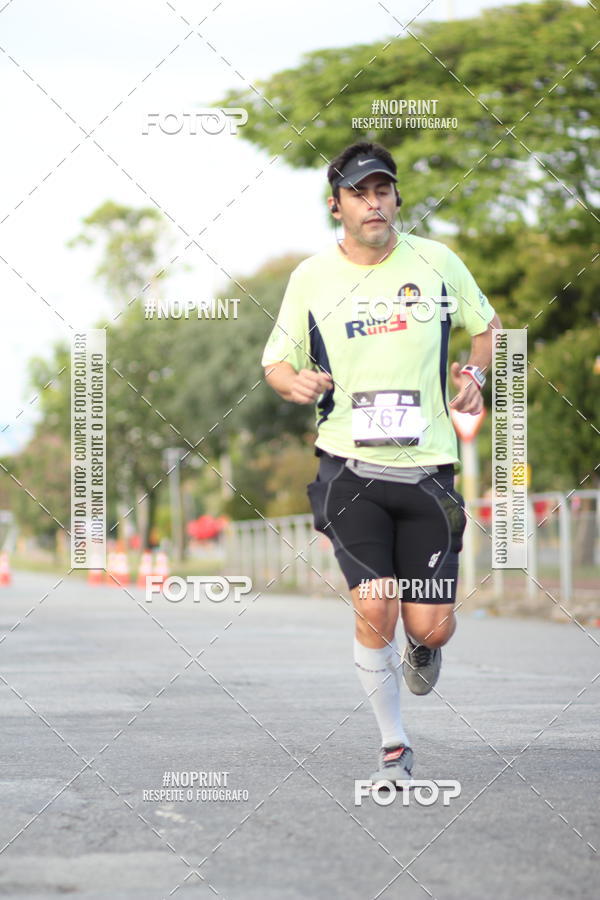 Achetez vos photos de l'vnementSantander Track&Field Run Series - Cidade Center Norte sur Fotop