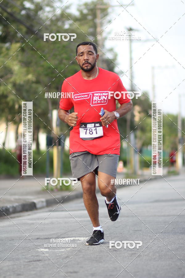 Achetez vos photos de l'vnementSantander Track&Field Run Series - Cidade Center Norte sur Fotop