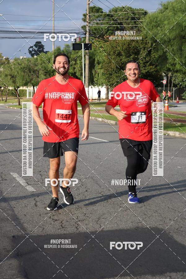 Compre as suas fotos do eventoSantander Track&Field Run Series - Cidade Center Norte no Fotop