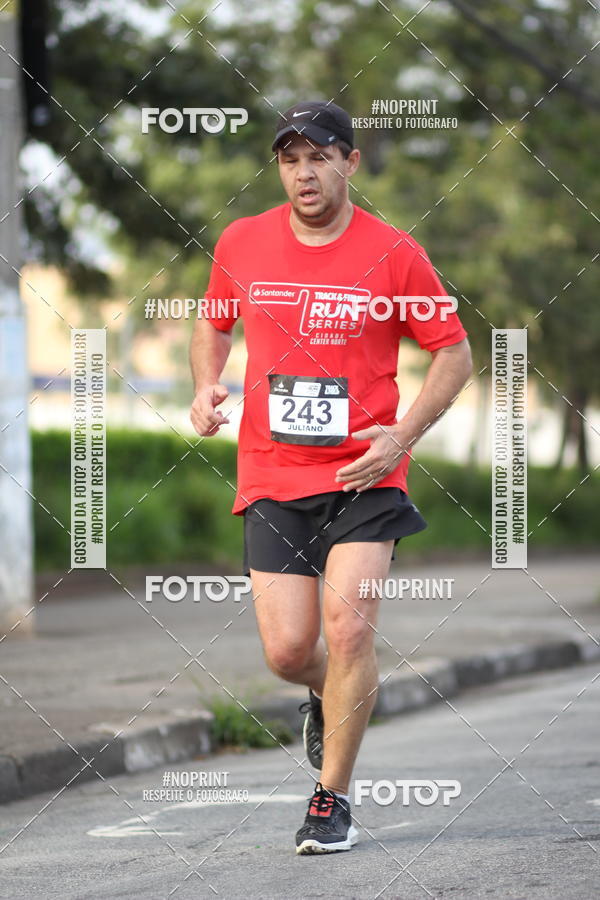 Achetez vos photos de l'vnementSantander Track&Field Run Series - Cidade Center Norte sur Fotop