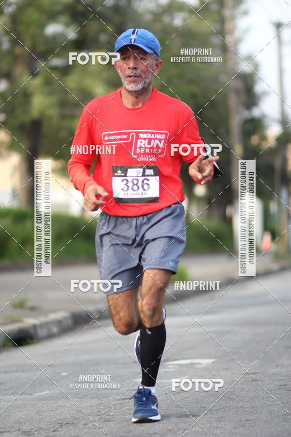Achetez vos photos de l'vnementSantander Track&Field Run Series - Cidade Center Norte sur Fotop