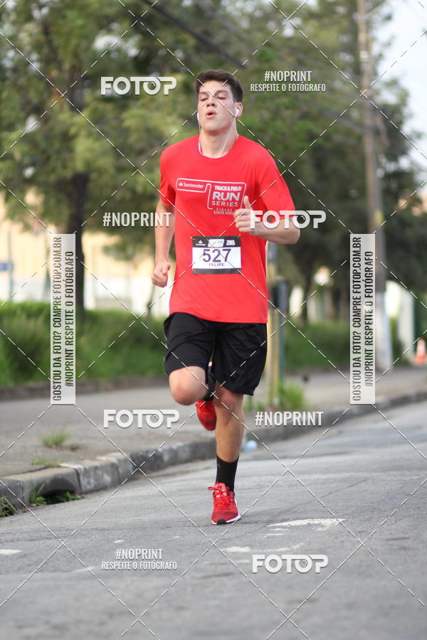 Compra tus fotos del eventoSantander Track&Field Run Series - Cidade Center Norte En Fotop