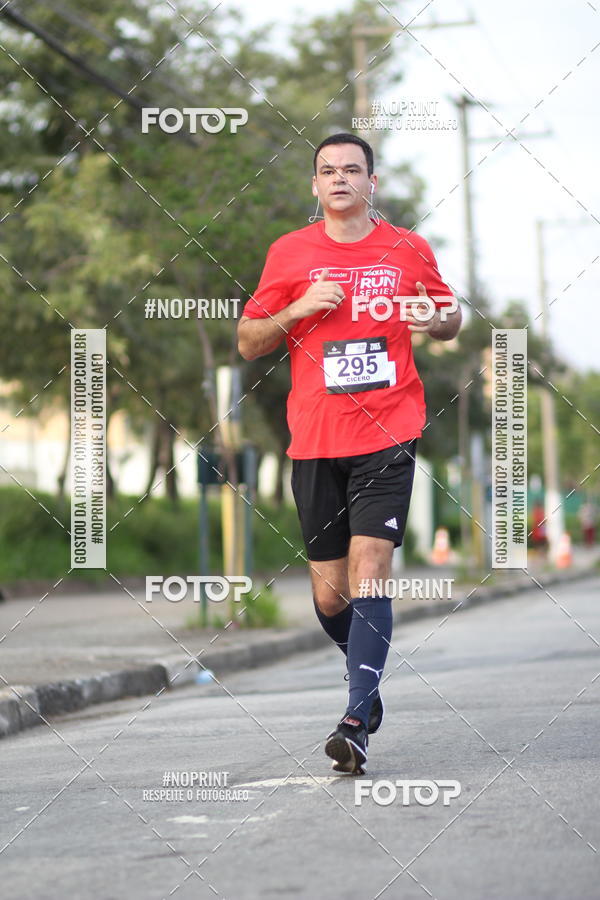 Compra tus fotos del eventoSantander Track&Field Run Series - Cidade Center Norte En Fotop