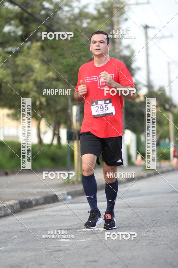 Compra tus fotos del eventoSantander Track&Field Run Series - Cidade Center Norte En Fotop