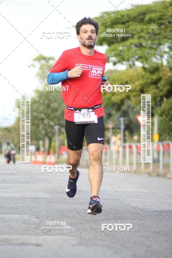Compra tus fotos del eventoSantander Track&Field Run Series - Cidade Center Norte En Fotop