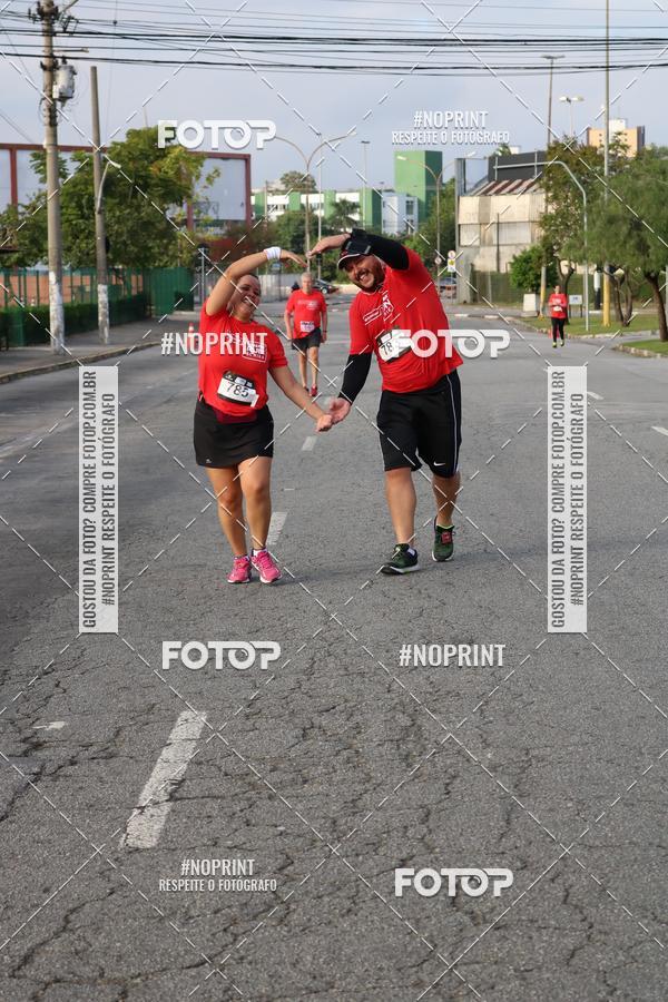 Compre as suas fotos do eventoSantander Track&Field Run Series - Cidade Center Norte no Fotop
