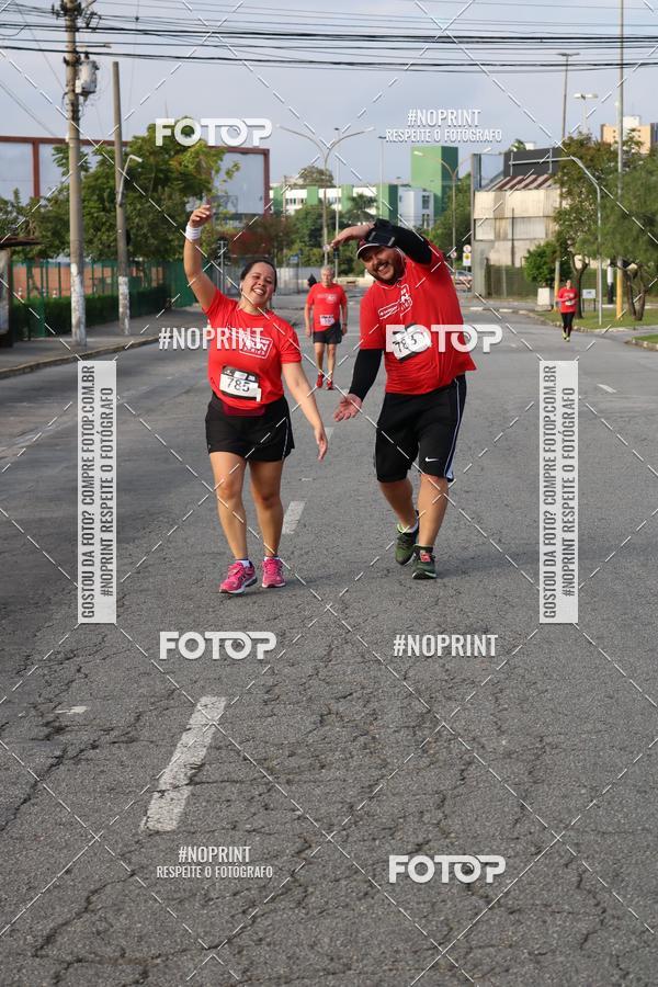 Compre as suas fotos do eventoSantander Track&Field Run Series - Cidade Center Norte no Fotop