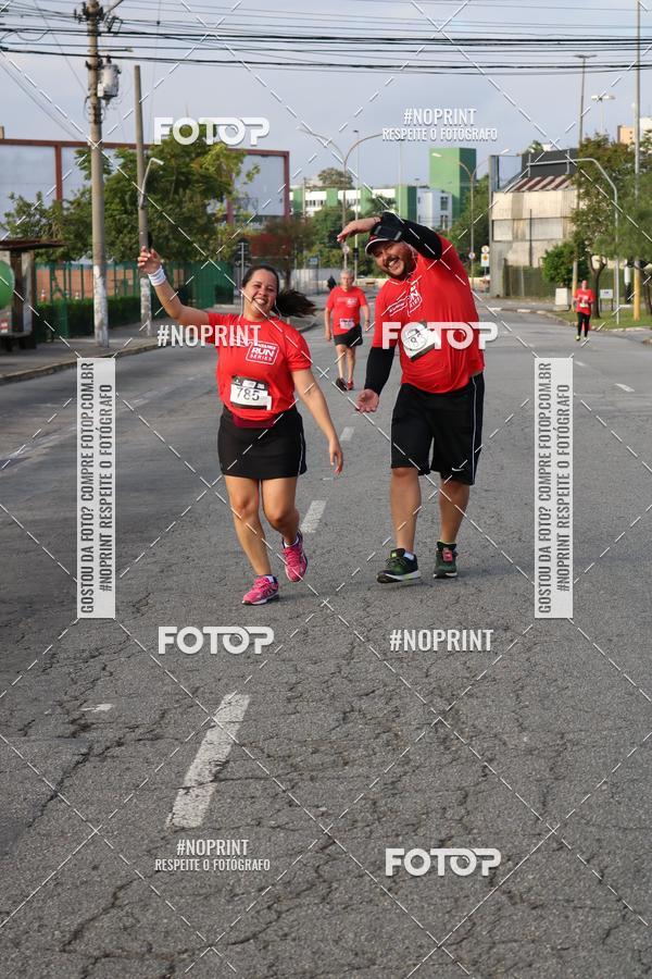 Compre as suas fotos do eventoSantander Track&Field Run Series - Cidade Center Norte no Fotop