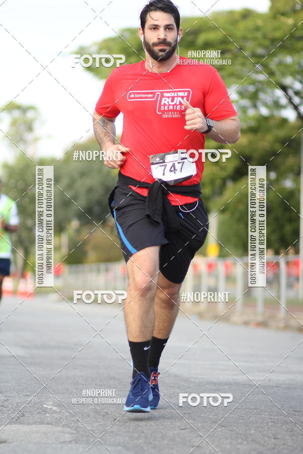 Compra tus fotos del eventoSantander Track&Field Run Series - Cidade Center Norte En Fotop