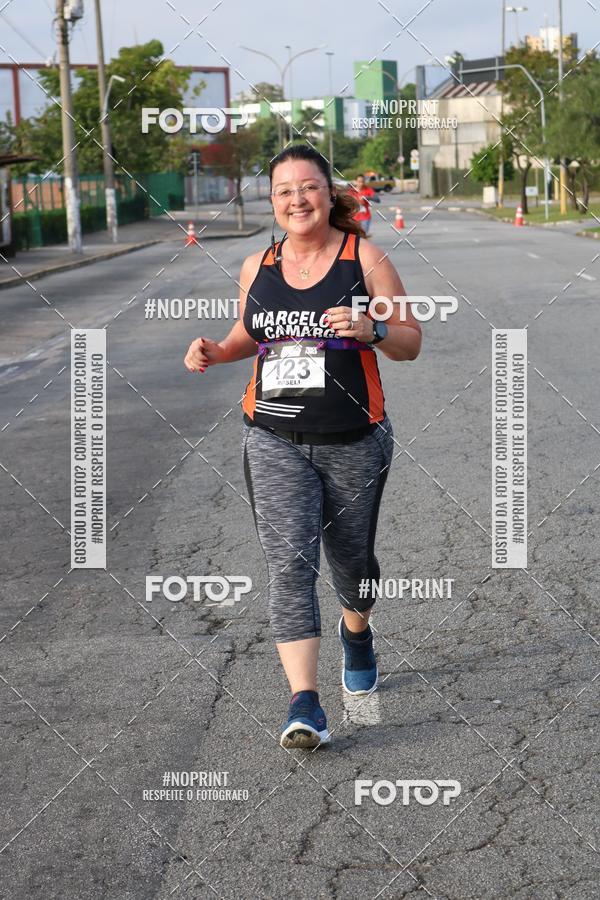 Compre suas fotos do eventoSantander Track&Field Run Series - Cidade Center Norte no Fotop