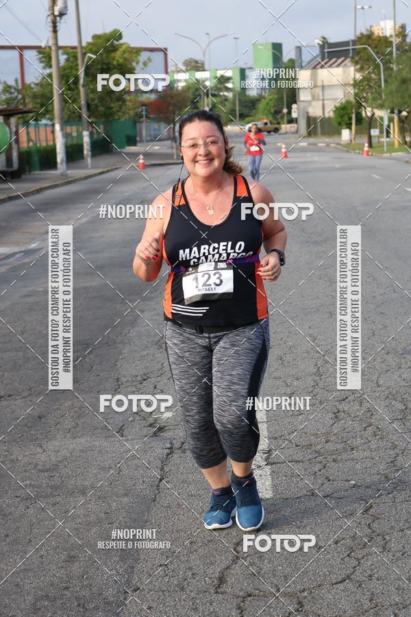 Compre suas fotos do eventoSantander Track&Field Run Series - Cidade Center Norte no Fotop