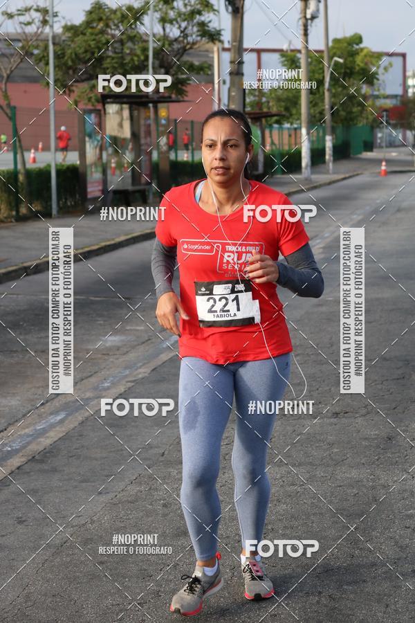 Achetez vos photos de l'vnementSantander Track&Field Run Series - Cidade Center Norte sur Fotop