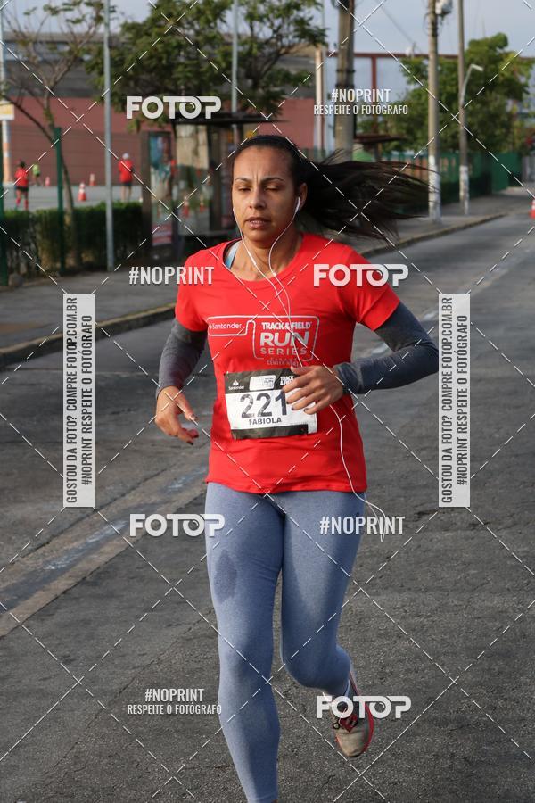 Achetez vos photos de l'vnementSantander Track&Field Run Series - Cidade Center Norte sur Fotop