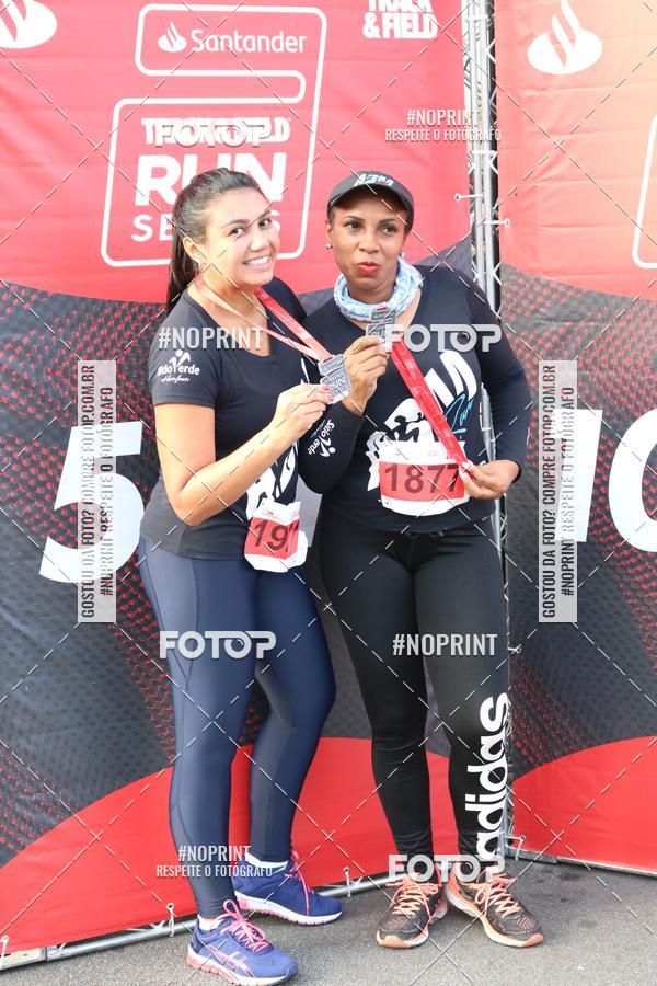 Achetez vos photos de l'vnementSantander Track&Field Run Series - Cidade Center Norte sur Fotop
